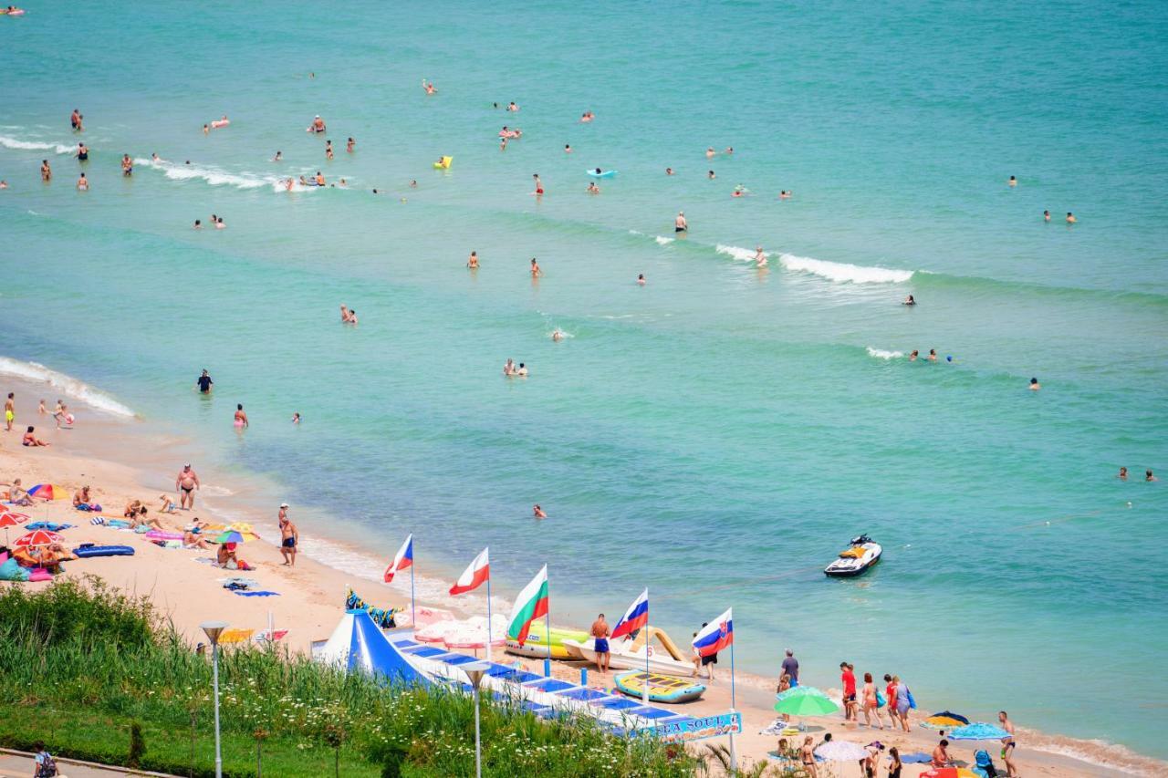 Hotel Perla Beach Luxury Primorsko Bagian luar foto