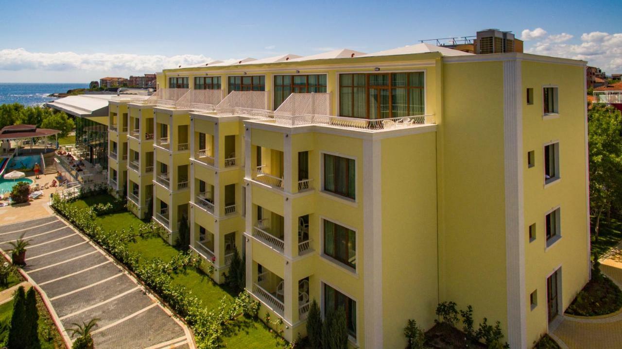 Hotel Perla Beach Luxury Primorsko Bagian luar foto